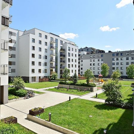 Wola Apartment Warsaw Exterior photo